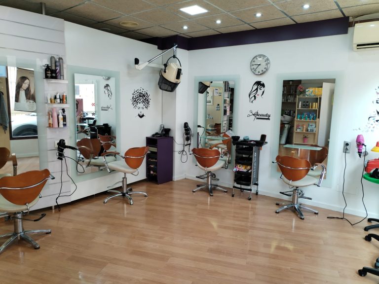 Peluqueria Ella y El Los Belones interior 2 768x576
