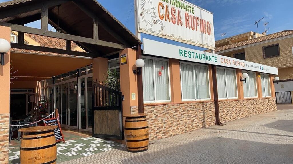 Fachada restaurante Casa Rufino. Restaurantes en Los Belones