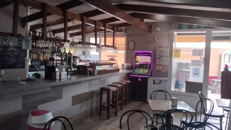 cafe bar el tato interior 2 768x432