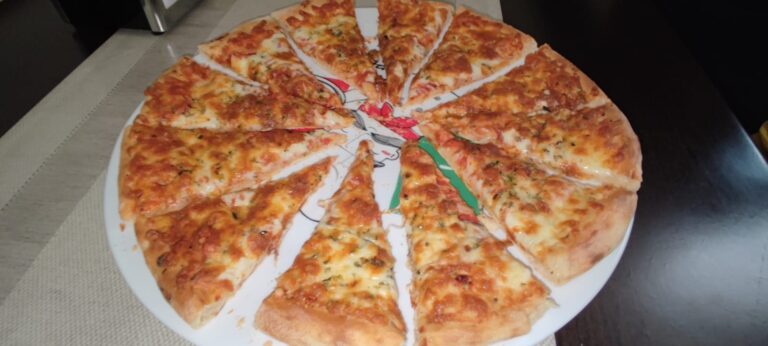 cafe bar el tato pizza 768x346